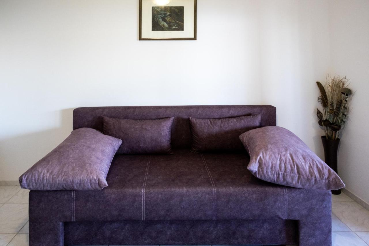 Apartmani Suzana Klenovica Ngoại thất bức ảnh