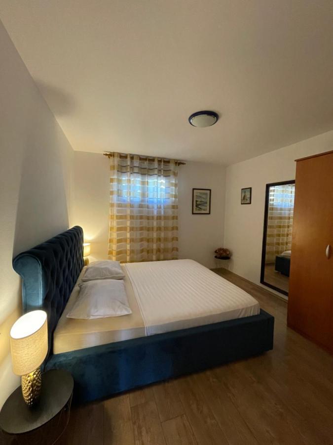 Apartmani Suzana Klenovica Ngoại thất bức ảnh