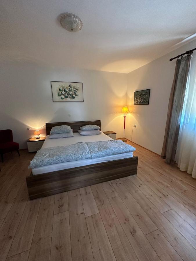 Apartmani Suzana Klenovica Ngoại thất bức ảnh